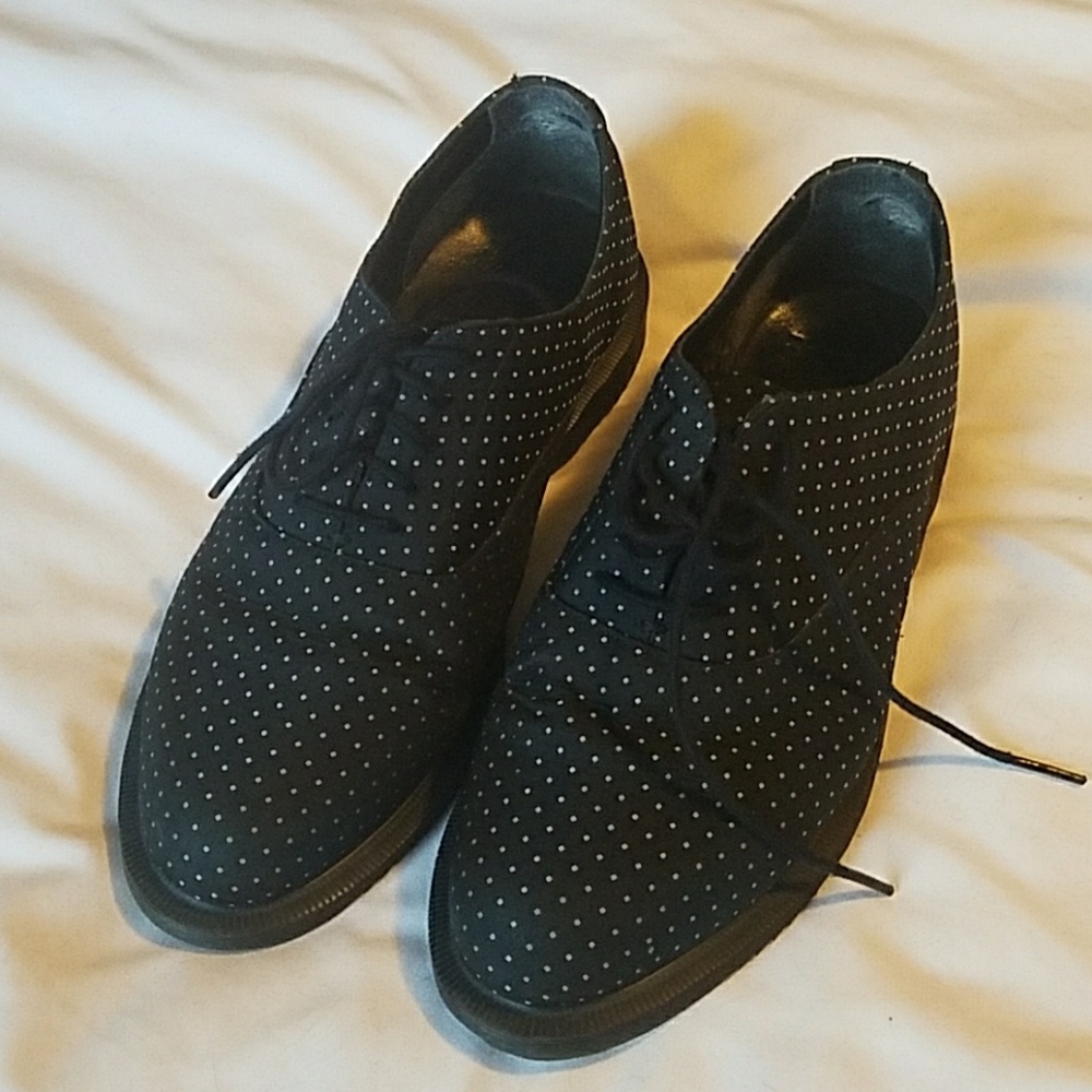 Dr. MARTENS polka dot oxford